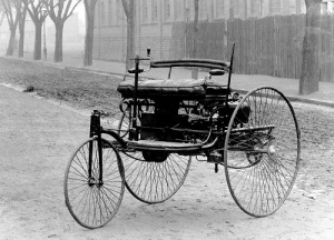 День рождения автомобиля - Карл Бенц получил патент на свой первый автомобиль