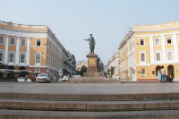 Памятник А.-Э. Ришелье