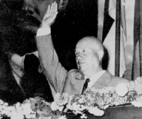 Н.С. Хрущёв на митинге строителей ГЭС (1957 год)