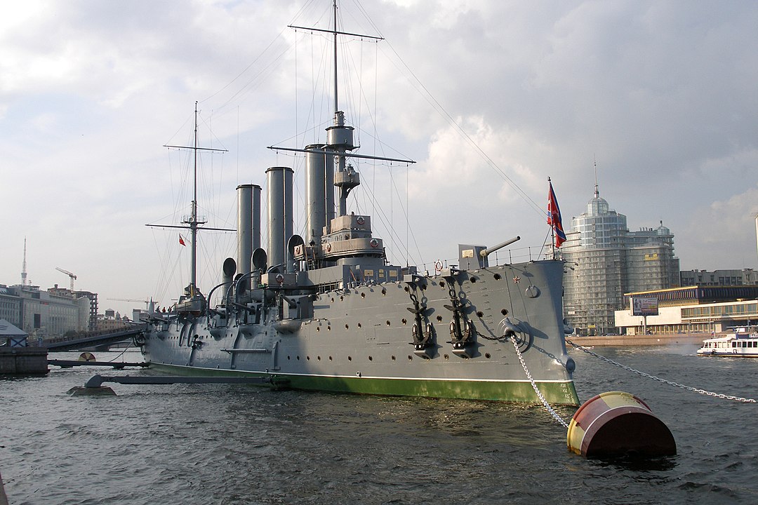 Современный вид крейсера «Аврора»