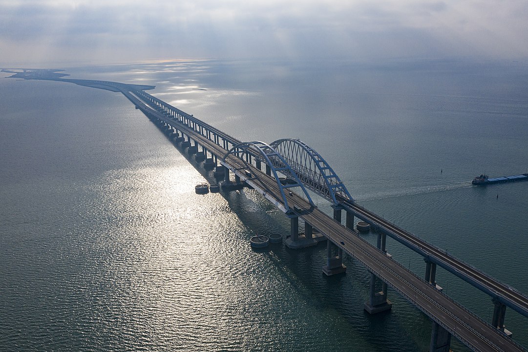 Крымский мост. 21 декабря 2019 года.