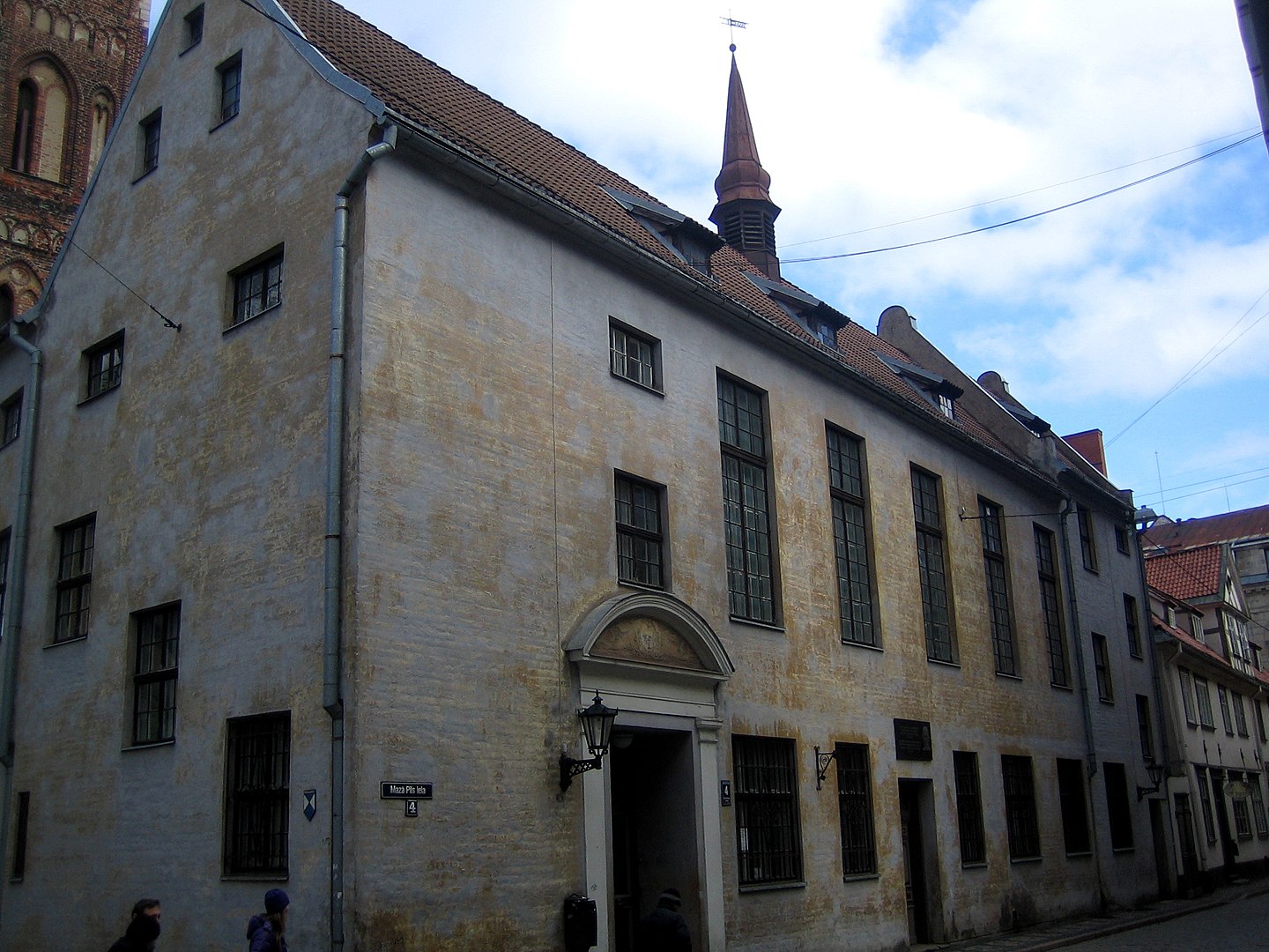 Первое здание Лицея Петра I в Риге
