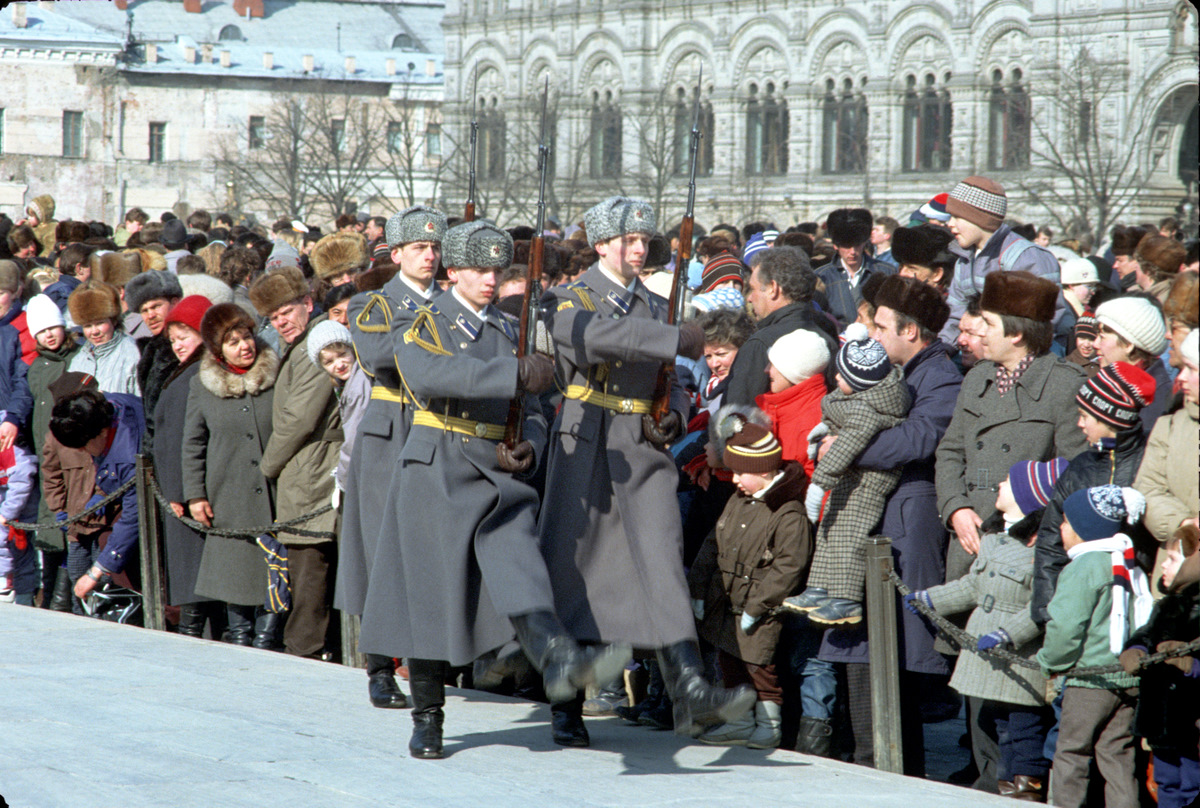 Москва в апреле 1990 г.