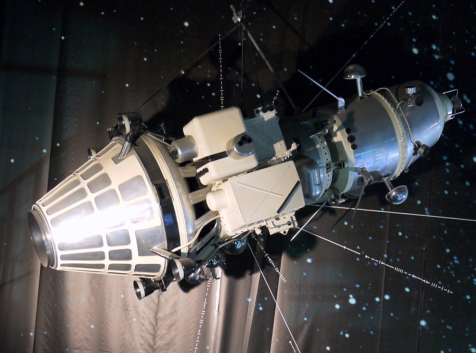 «Луна-10» — советская автоматическая межпланетная станция