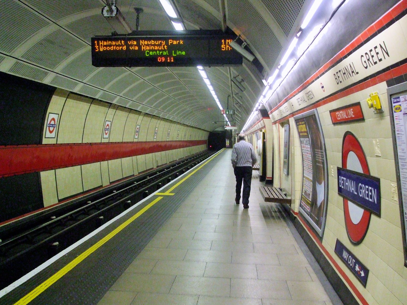 Bethnal Green tube station