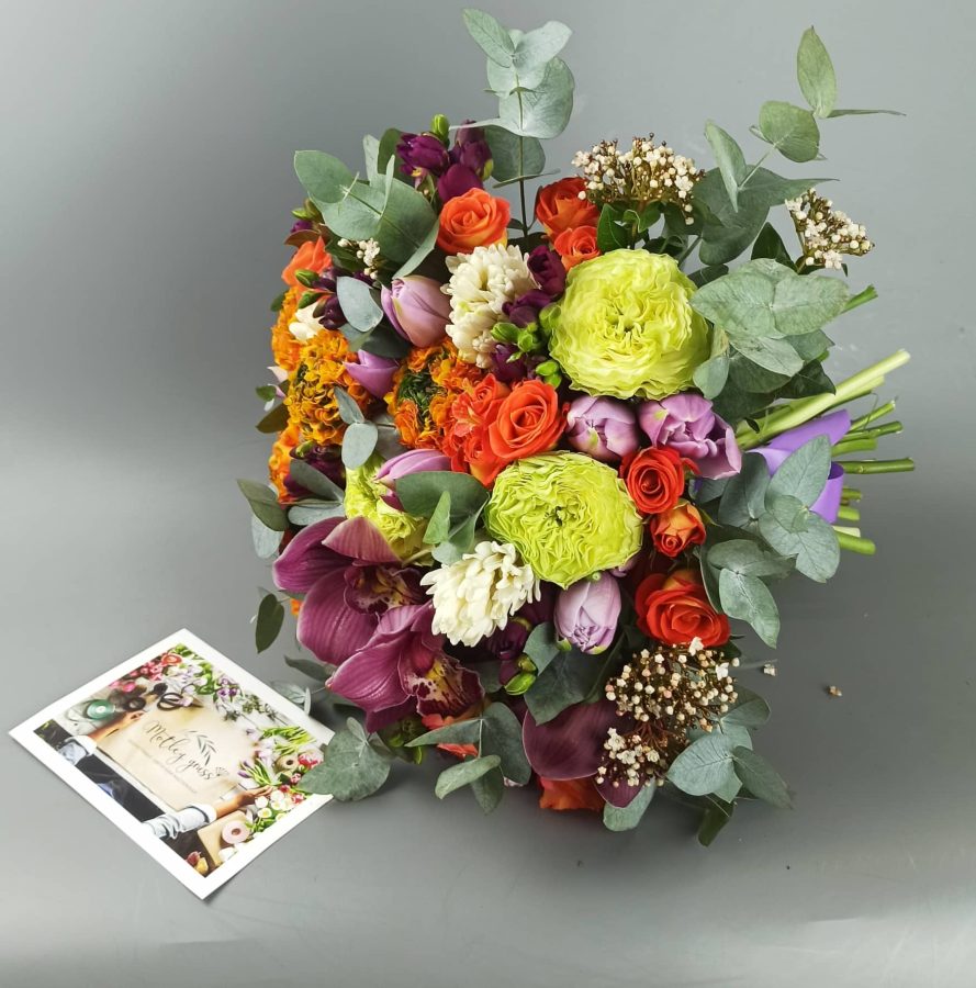 Букет цветочной мастерской Motley Grass