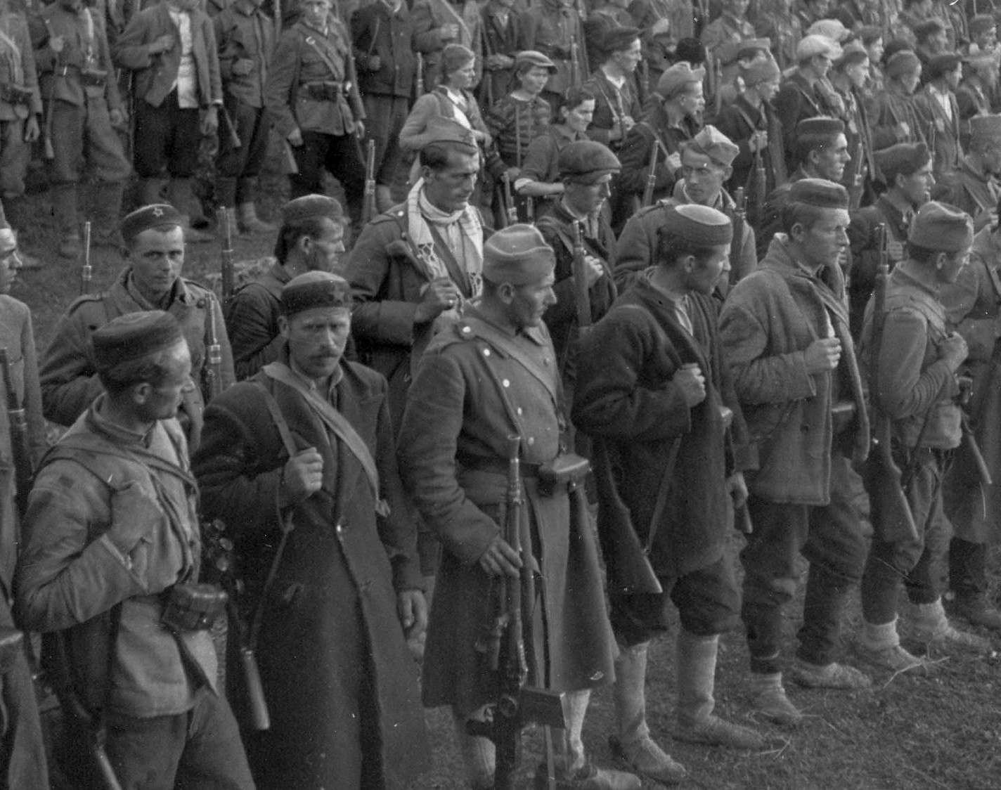 Партизаны 4-й Пролетарской Черногорской бригады на Зеленгоре, июнь 1942 г.