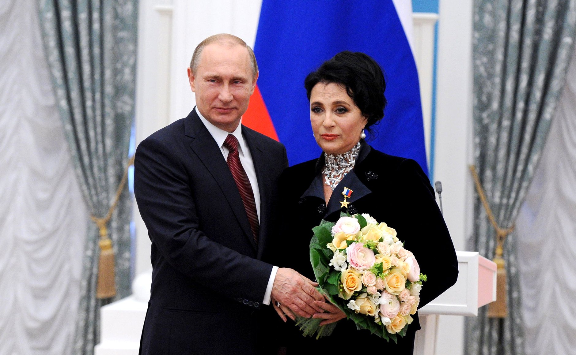 В. Путин и И. Винер. Награждение медалью «Герой Труда Российской Федерации», 1 мая 2015 года