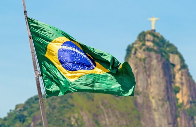 День Тирадентиса в Бразилии