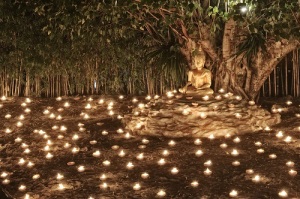 Зула Хурал — «Праздник тысячи лампад» (День ухода в нирвану Богдо Цзонхавы)