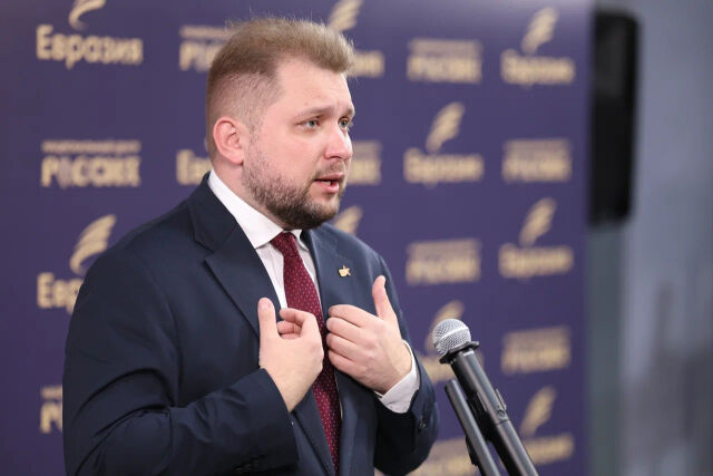 Вице-спикер Борис Чернышов о том, как детское движение охватило всю страну