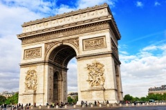 В Париже торжественно открыта Триумфальная арка