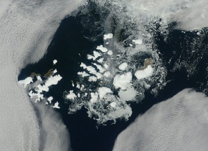 Открыт необитаемый арктический архипелаг, названный Землей Франца-Иосифа