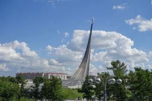 Состоялось открытие монумента «Покорителям космоса» в Москве