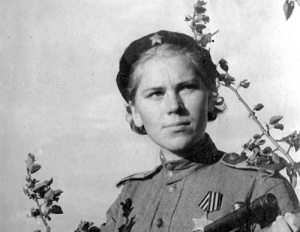 Шанина Роза Егоровна (Фото 1944 года, ГБУК АО «Архангельский краеведческий музей»)