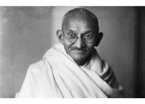 Махатма Ганди (Фото: Elliott & Fry, 1931, philogalichet.fr, )