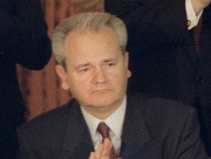 Слободан Милошевич на подписании Дейтонского соглашения (Фото: NATO, по лицензии CC BY-NC-ND 2.0)
