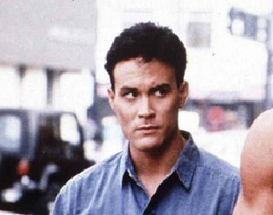 Брэндон Ли (Фото: кадр из фильма «Разборка в Маленьком Токио», 1991)