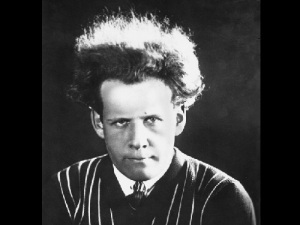 Сергей Михайлович Эйзенштейн (Фото неизвестного автора, начало 1920-х, www.britannica.com, )