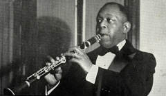 Джонни Доддс (Фото: кадр из музыкального фильма Johnny Dodds Washboard Band - Bull Fiddle Blues and or Bucktown Stomp, 1928)