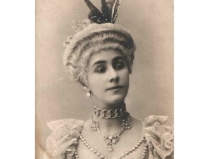 Матильда Феликсовна Кшесинская (Фотографическая открытка, ок. 1902, фотоотдел Императорского Мариинского театра, Санкт-Петербург, )