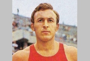 Валерий Филиппович Борзов (Фото 1974 года, портрет на спортивной карточке Panini, paninigroup.com, )